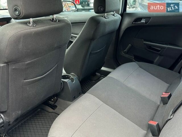 Синий Опель Астра, объемом двигателя 1.6 л и пробегом 297 тыс. км за 5200 $, фото 17 на Automoto.ua