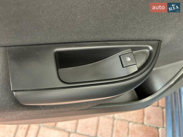 Опель Астра 2014 в Белой Церкве на Automoto.ua Синий Опель Астра, объемом двигателя 1.6 л и пробегом 183 тыс. км за 8900 $, фото 51 на Automoto.ua