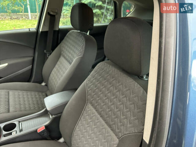 Опель Астра 2014 в Белой Церкве на Automoto.ua Синий Опель Астра, объемом двигателя 1.6 л и пробегом 183 тыс. км за 8900 $, фото 21 на Automoto.ua