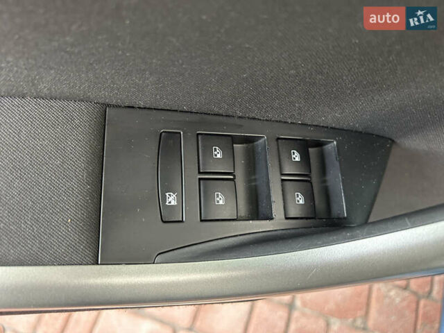 Опель Астра 2014 в Белой Церкве на Automoto.ua Синий Опель Астра, объемом двигателя 1.6 л и пробегом 183 тыс. км за 8900 $, фото 44 на Automoto.ua