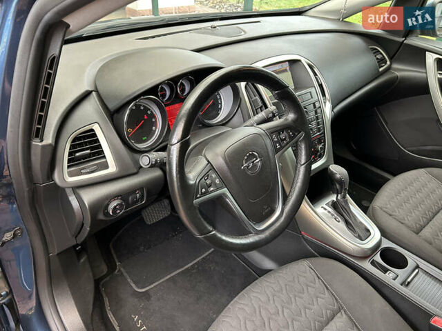 Опель Астра 2014 в Белой Церкве на Automoto.ua Синий Опель Астра, объемом двигателя 1.6 л и пробегом 183 тыс. км за 8900 $, фото 25 на Automoto.ua