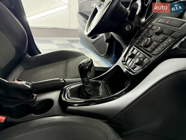 Синий Опель Астра, объемом двигателя 1.6 л и пробегом 185 тыс. км за 7999 $, фото 13 на Automoto.ua