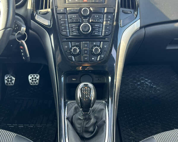 Синий Опель Астра, объемом двигателя 1.6 л и пробегом 185 тыс. км за 8100 $, фото 25 на Automoto.ua