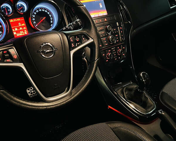 Синий Опель Астра, объемом двигателя 1.6 л и пробегом 185 тыс. км за 8100 $, фото 44 на Automoto.ua