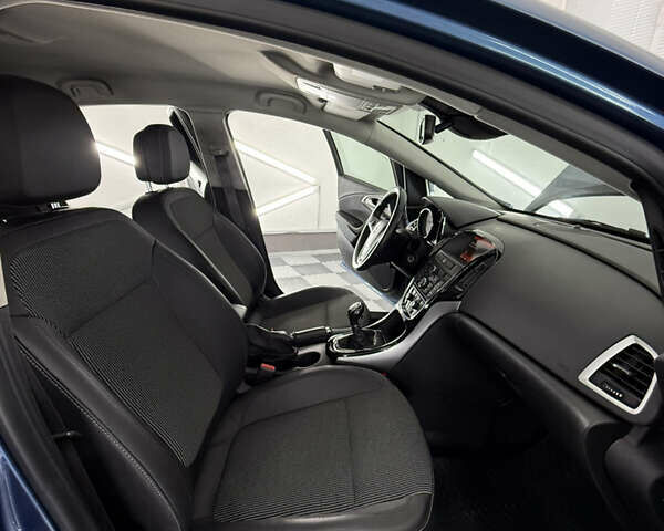 Синий Опель Астра, объемом двигателя 1.6 л и пробегом 185 тыс. км за 7999 $, фото 55 на Automoto.ua