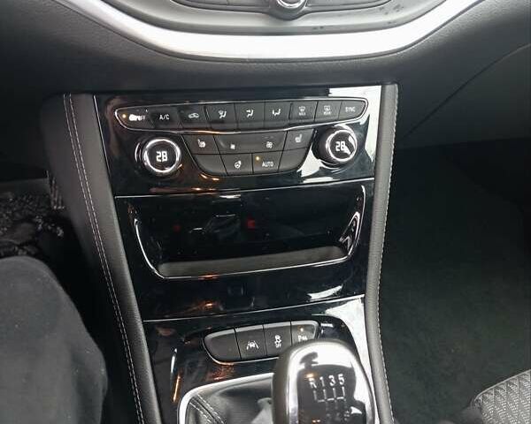 Синий Опель Астра, объемом двигателя 1.4 л и пробегом 137 тыс. км за 9900 $, фото 14 на Automoto.ua