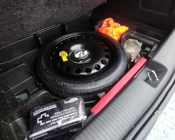 Синий Опель Астра, объемом двигателя 1.4 л и пробегом 136 тыс. км за 10800 $, фото 13 на Automoto.ua