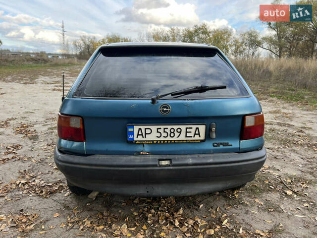 Синий Опель Астра, объемом двигателя 1.8 л и пробегом 321 тыс. км за 1250 $, фото 2 на Automoto.ua