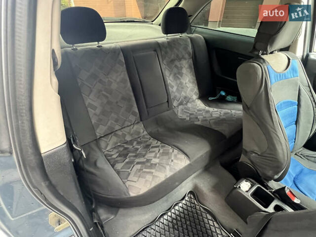 Синий Опель Астра, объемом двигателя 1.6 л и пробегом 340 тыс. км за 2600 $, фото 30 на Automoto.ua