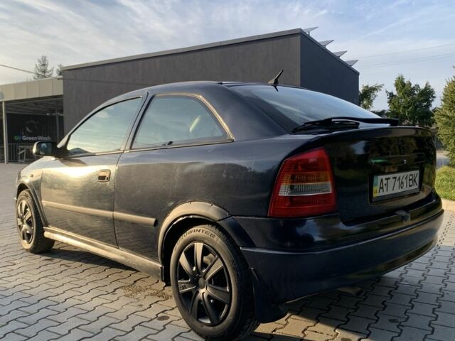 Синий Опель Астра, объемом двигателя 1.8 л и пробегом 270 тыс. км за 1350 $, фото 4 на Automoto.ua