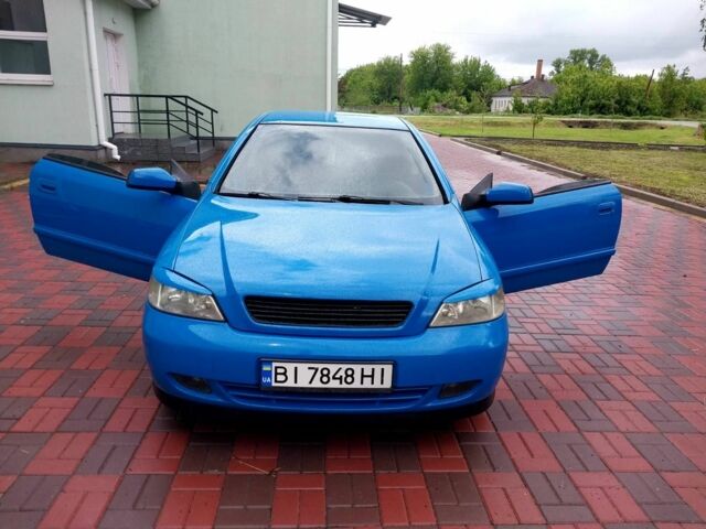 Синий Опель Астра, объемом двигателя 1.8 л и пробегом 280 тыс. км за 4300 $, фото 1 на Automoto.ua