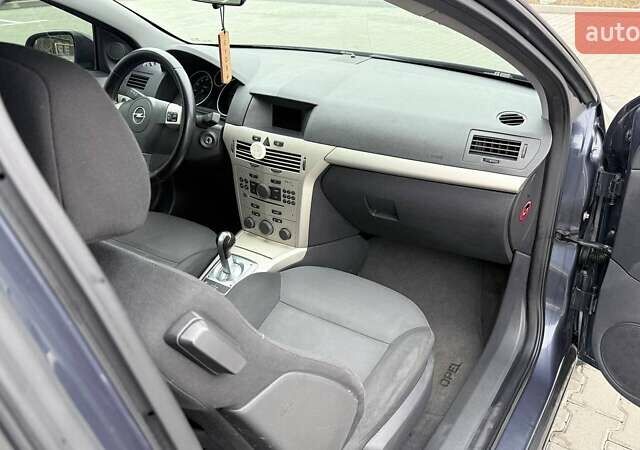 Синій Опель Астра, об'ємом двигуна 1.6 л та пробігом 275 тис. км за 5300 $, фото 5 на Automoto.ua