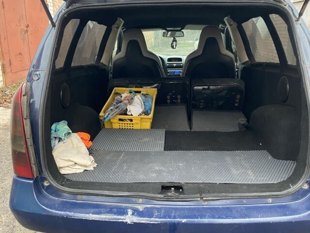 Синий Опель Астра, объемом двигателя 1.7 л и пробегом 200 тыс. км за 1500 $, фото 5 на Automoto.ua