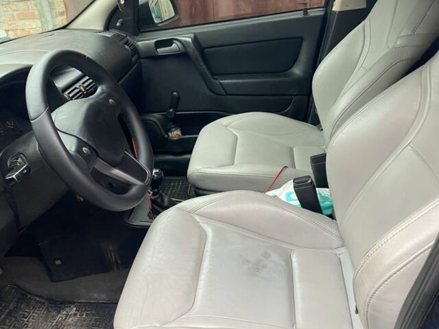 Синий Опель Астра, объемом двигателя 1.7 л и пробегом 200 тыс. км за 1500 $, фото 4 на Automoto.ua