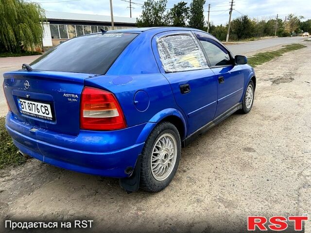 Синий Опель Астра, объемом двигателя 1.6 л и пробегом 0 тыс. км за 1550 $, фото 3 на Automoto.ua