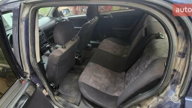 Синий Опель Астра, объемом двигателя 1.6 л и пробегом 800 тыс. км за 1200 $, фото 8 на Automoto.ua