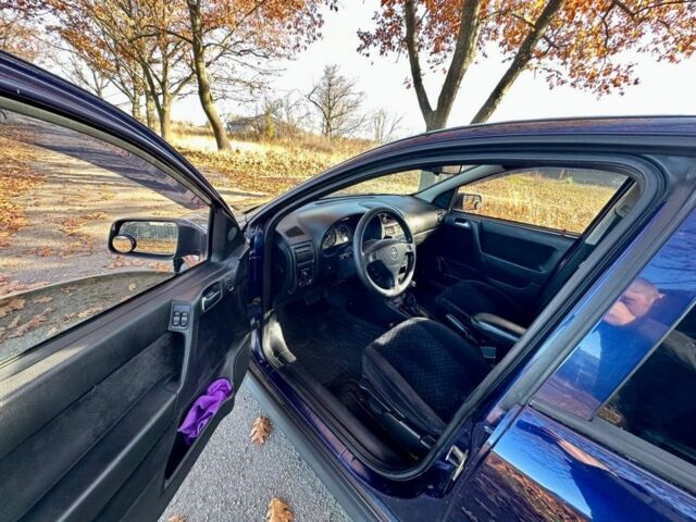 Опель Астра 2001 в Кропивницком (Кировограде) на Automoto.ua Синий Опель Астра, объемом двигателя 1.8 л и пробегом 220 тыс. км за 3600 $, фото 17 на Automoto.ua