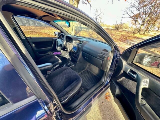 Опель Астра 2001 в Кропивницком (Кировограде) на Automoto.ua Синий Опель Астра, объемом двигателя 1.8 л и пробегом 220 тыс. км за 3600 $, фото 15 на Automoto.ua