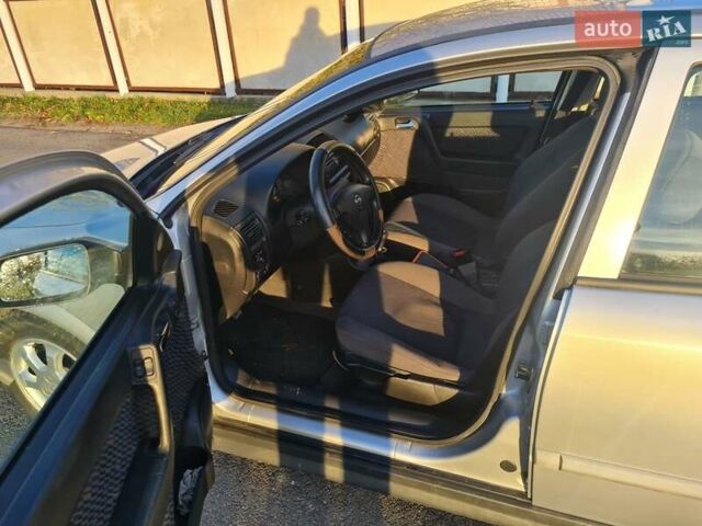 Синій Опель Астра, об'ємом двигуна 1.6 л та пробігом 214 тис. км за 3000 $, фото 4 на Automoto.ua