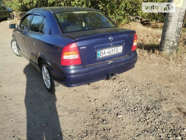 Синий Опель Астра, объемом двигателя 1.4 л и пробегом 270 тыс. км за 2900 $, фото 2 на Automoto.ua