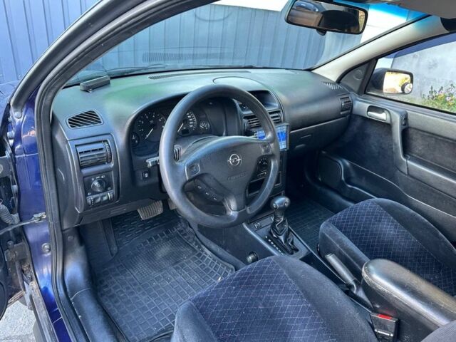 Опель Астра 2001 в Кропивницком (Кировограде) на Automoto.ua Синий Опель Астра, объемом двигателя 1.8 л и пробегом 220 тыс. км за 3600 $, фото 13 на Automoto.ua