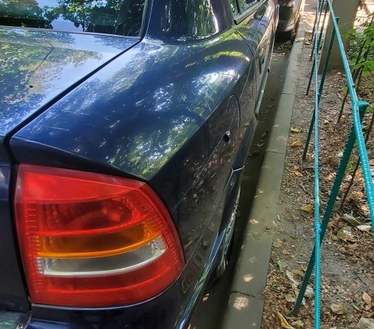 Синій Опель Астра, об'ємом двигуна 1.4 л та пробігом 330 тис. км за 3200 $, фото 2 на Automoto.ua