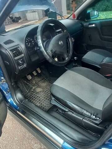 Синий Опель Астра, объемом двигателя 1.6 л и пробегом 200 тыс. км за 4600 $, фото 2 на Automoto.ua