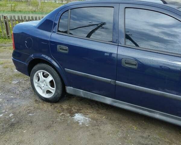 Синій Опель Астра, об'ємом двигуна 1.6 л та пробігом 240 тис. км за 3000 $, фото 4 на Automoto.ua