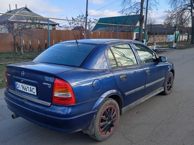 Синий Опель Астра, объемом двигателя 1.6 л и пробегом 365 тыс. км за 3000 $, фото 4 на Automoto.ua
