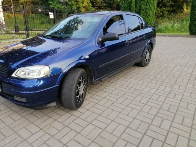 Синий Опель Астра, объемом двигателя 1.6 л и пробегом 337 тыс. км за 3100 $, фото 1 на Automoto.ua