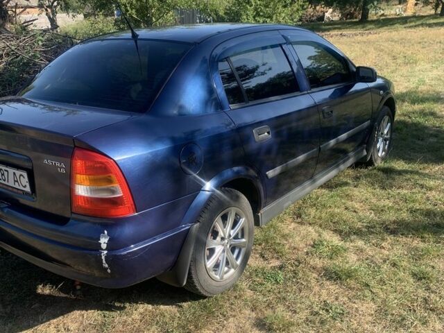 Синій Опель Астра, об'ємом двигуна 1.6 л та пробігом 320 тис. км за 2800 $, фото 3 на Automoto.ua