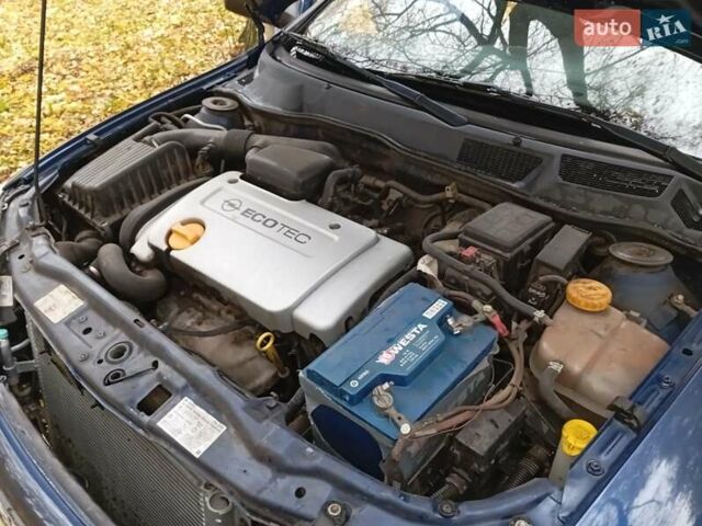 Синий Опель Астра, объемом двигателя 1.4 л и пробегом 110 тыс. км за 2500 $, фото 3 на Automoto.ua