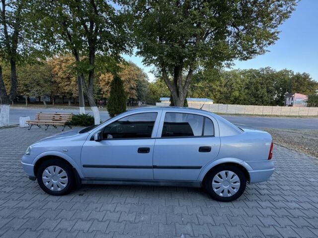 Синий Опель Астра, объемом двигателя 1.6 л и пробегом 199 тыс. км за 4300 $, фото 3 на Automoto.ua