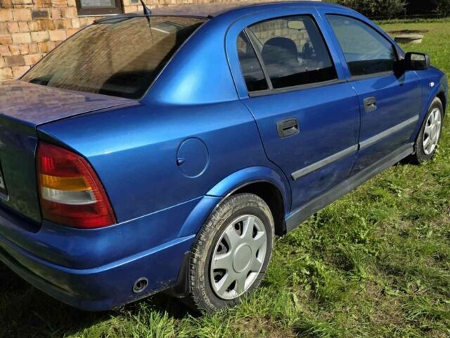 Синий Опель Астра, объемом двигателя 1.4 л и пробегом 227 тыс. км за 2650 $, фото 3 на Automoto.ua