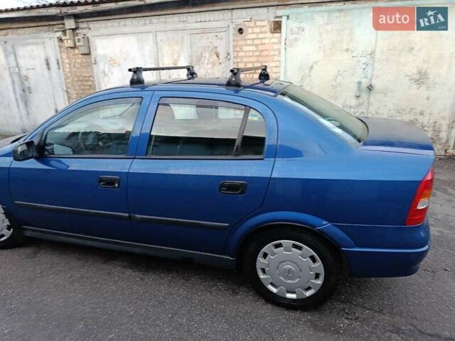 Синій Опель Астра, об'ємом двигуна 1.4 л та пробігом 116 тис. км за 3430 $, фото 5 на Automoto.ua