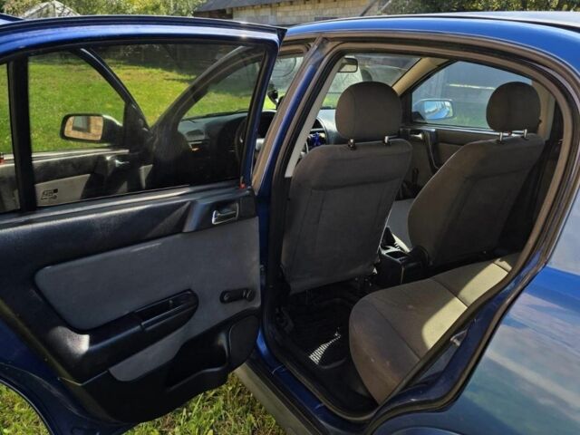 Синий Опель Астра, объемом двигателя 1.4 л и пробегом 227 тыс. км за 2650 $, фото 2 на Automoto.ua