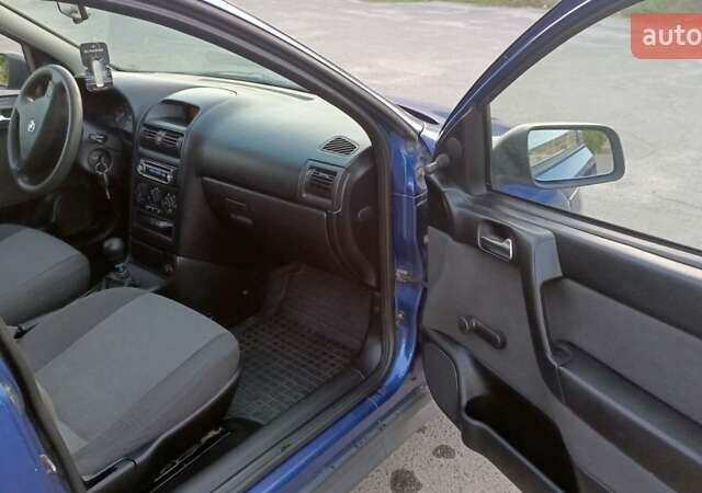 Синій Опель Астра, об'ємом двигуна 1.39 л та пробігом 250 тис. км за 2750 $, фото 6 на Automoto.ua