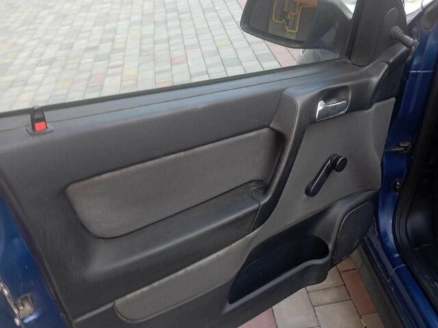 Синій Опель Астра, об'ємом двигуна 1.4 л та пробігом 217 тис. км за 2700 $, фото 4 на Automoto.ua