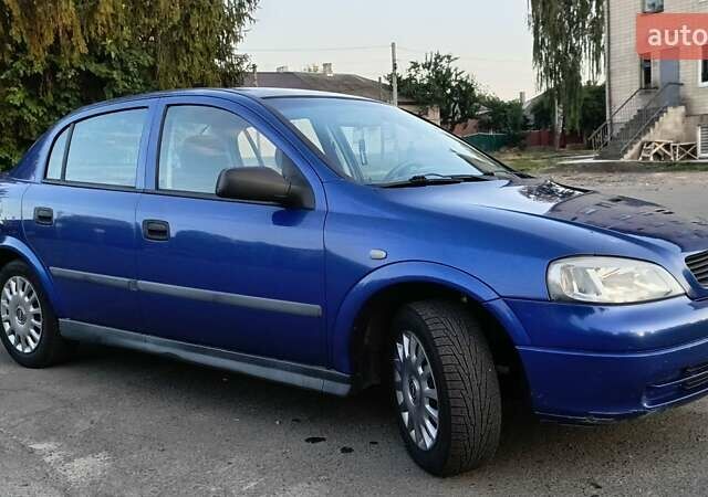 Синій Опель Астра, об'ємом двигуна 1.39 л та пробігом 250 тис. км за 2750 $, фото 1 на Automoto.ua