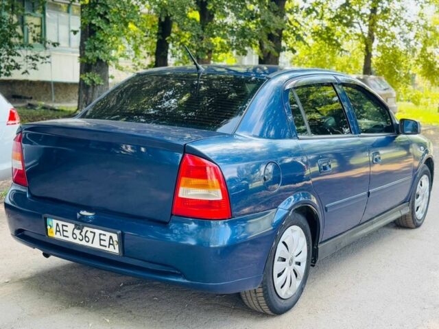 Синий Опель Астра, объемом двигателя 1.4 л и пробегом 180 тыс. км за 3350 $, фото 5 на Automoto.ua