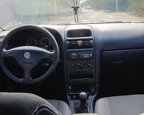 Опель Астра 2006 у Первомайськ на Automoto.ua Синій Опель Астра, об'ємом двигуна 1.39 л та пробігом 290 тис. км за 3300 $, фото 1 на Automoto.ua