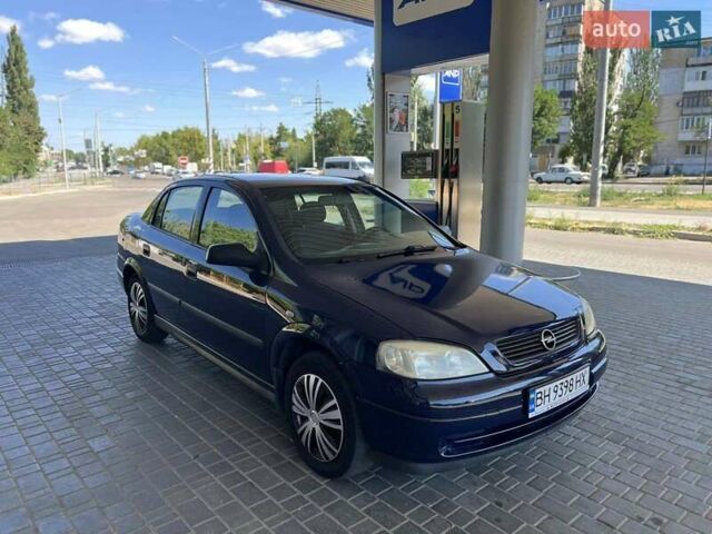 Синій Опель Астра, об'ємом двигуна 1.39 л та пробігом 270 тис. км за 4000 $, фото 5 на Automoto.ua