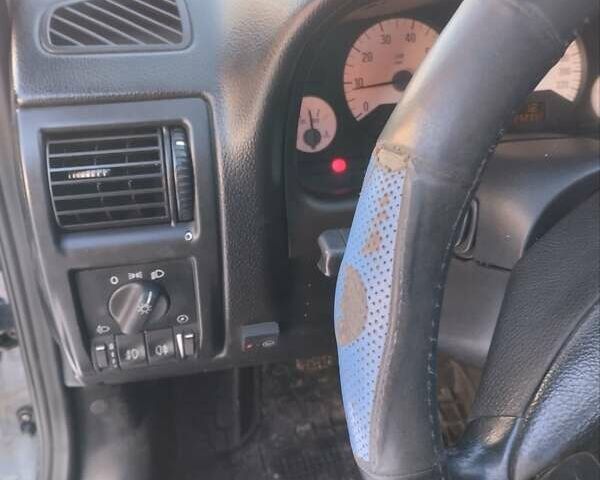 Синий Опель Астра, объемом двигателя 1.4 л и пробегом 180 тыс. км за 3500 $, фото 16 на Automoto.ua