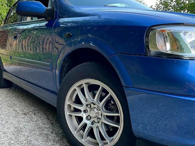 Синий Опель Астра, объемом двигателя 1.4 л и пробегом 300 тыс. км за 3400 $, фото 1 на Automoto.ua