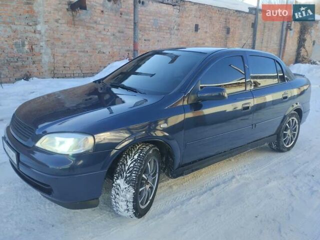 Синий Опель Астра, объемом двигателя 1.4 л и пробегом 180 тыс. км за 3500 $, фото 1 на Automoto.ua