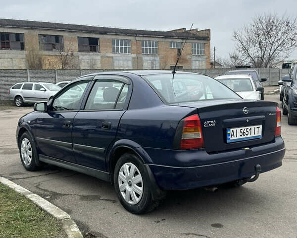 Синий Опель Астра, объемом двигателя 1.36 л и пробегом 279 тыс. км за 3900 $, фото 6 на Automoto.ua