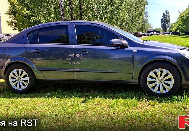 Синий Опель Астра, объемом двигателя 1.6 л и пробегом 200 тыс. км за 4450 $, фото 4 на Automoto.ua