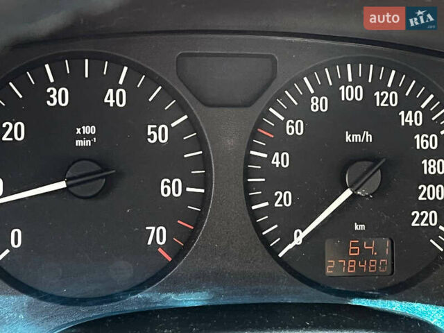 Синий Опель Астра, объемом двигателя 1.6 л и пробегом 278 тыс. км за 3000 $, фото 6 на Automoto.ua