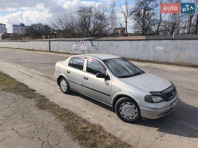Синий Опель Астра, объемом двигателя 1.6 л и пробегом 243 тыс. км за 3600 $, фото 3 на Automoto.ua
