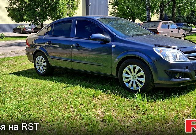 Синий Опель Астра, объемом двигателя 1.6 л и пробегом 200 тыс. км за 4450 $, фото 3 на Automoto.ua